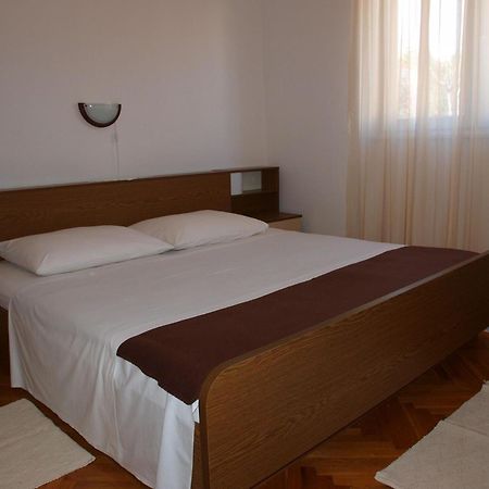Apartments Mirja - 100M From The Beach & Parking Τρογκίρ Εξωτερικό φωτογραφία