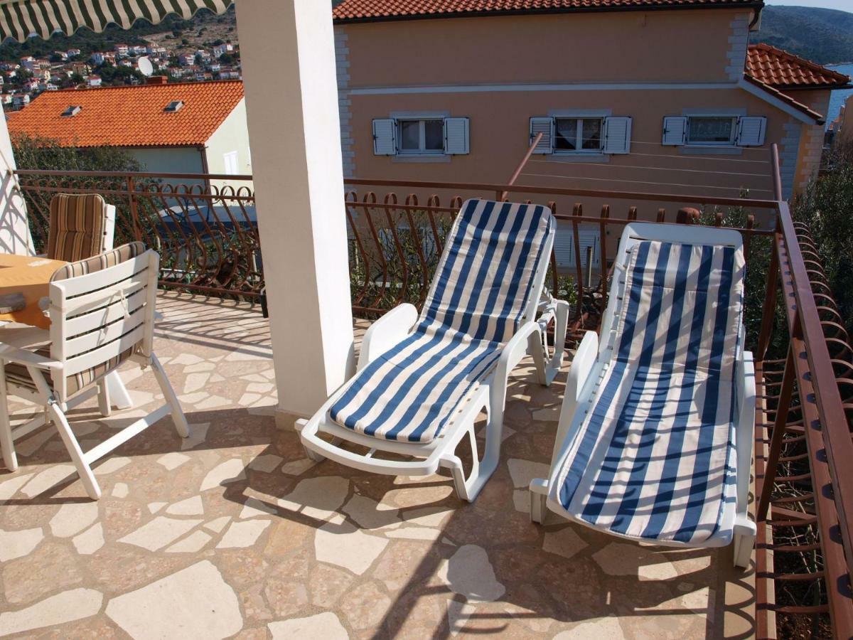 Apartments Mirja - 100M From The Beach & Parking Τρογκίρ Εξωτερικό φωτογραφία
