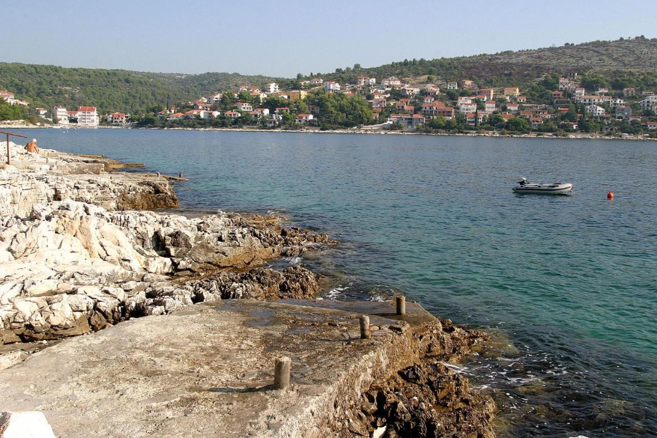 Apartments Mirja - 100M From The Beach & Parking Τρογκίρ Εξωτερικό φωτογραφία